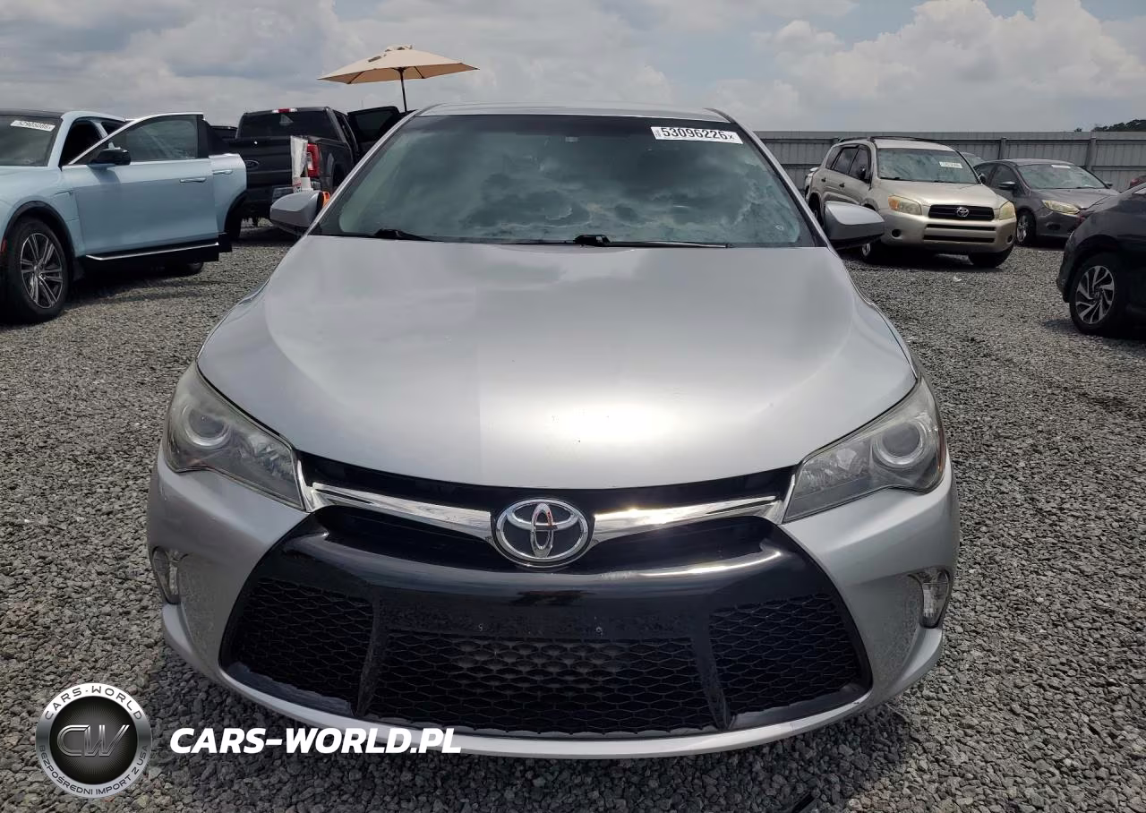 2015 Toyota Camry Se VIN:4T1BF1FK0FU100120 - 5