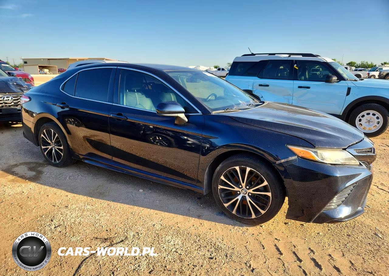 2020 Toyota Camry Se VIN:4T1G11AK3LU337661 - 4