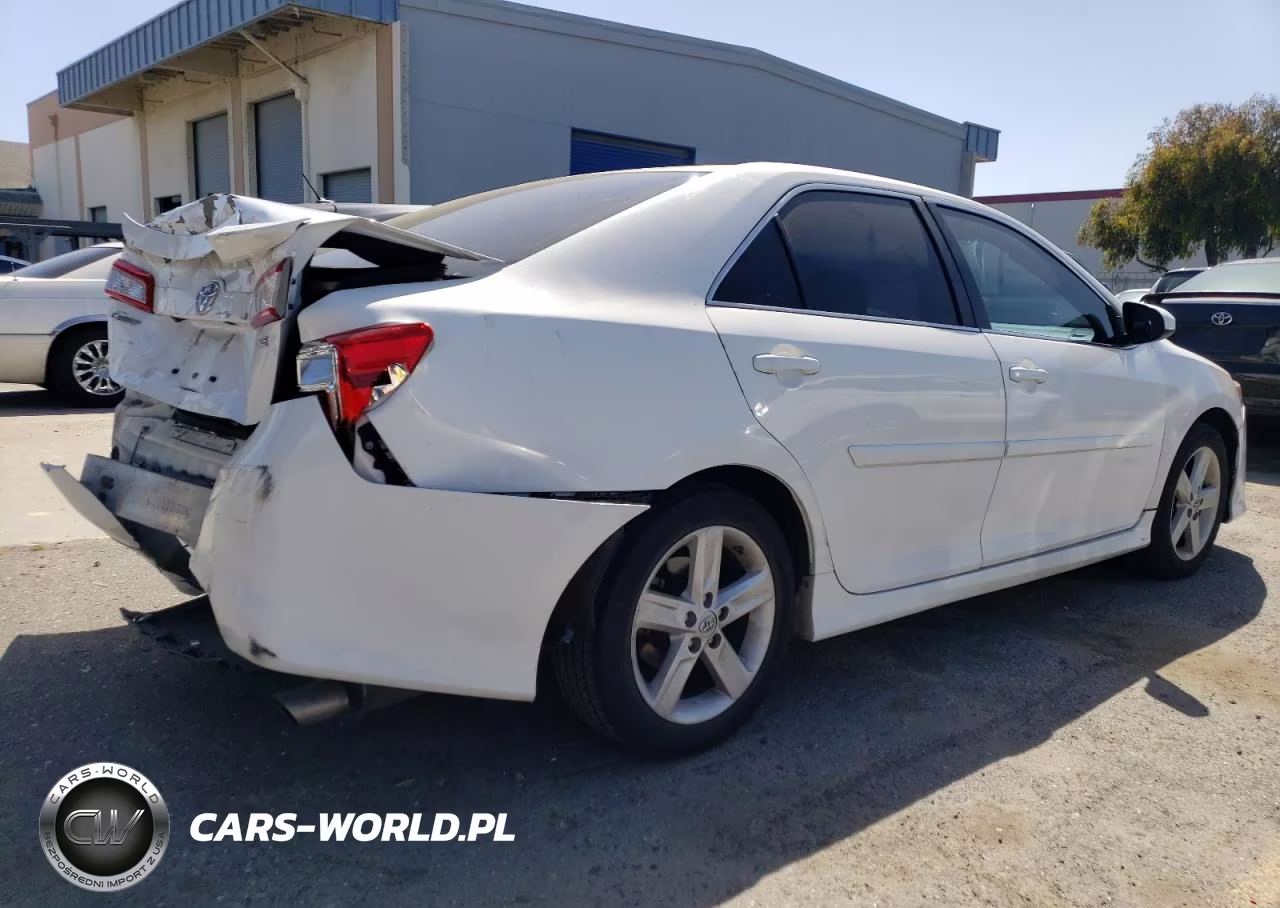 2014 Toyota Camray VIN:4T1BF1FK3EU834491 - 3