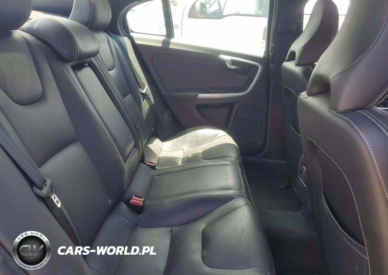 2015 Volvo S60 Premier VIN:YV140MFK8F2357046 - 10