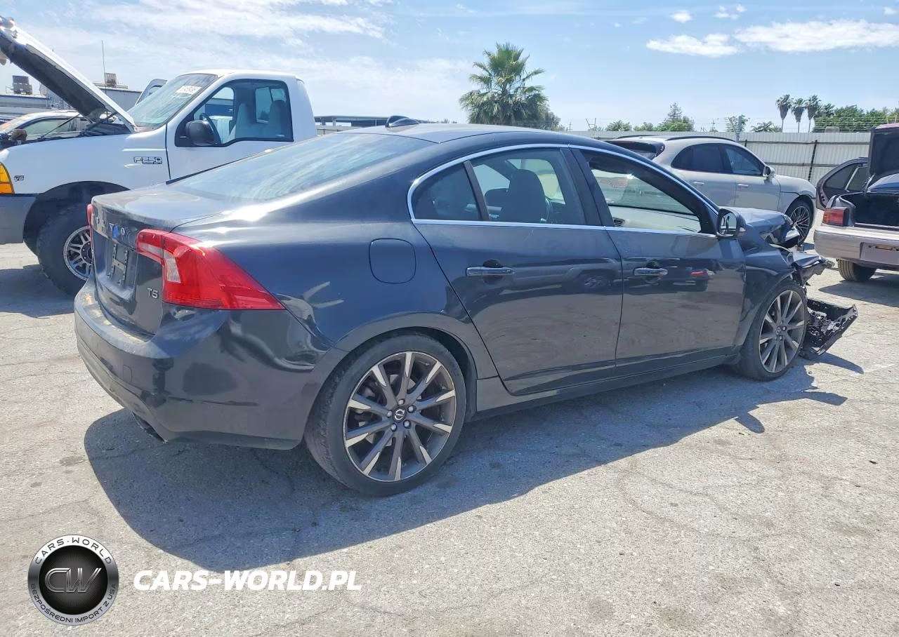 2015 Volvo S60 Premier VIN:YV140MFK8F2357046 - 3
