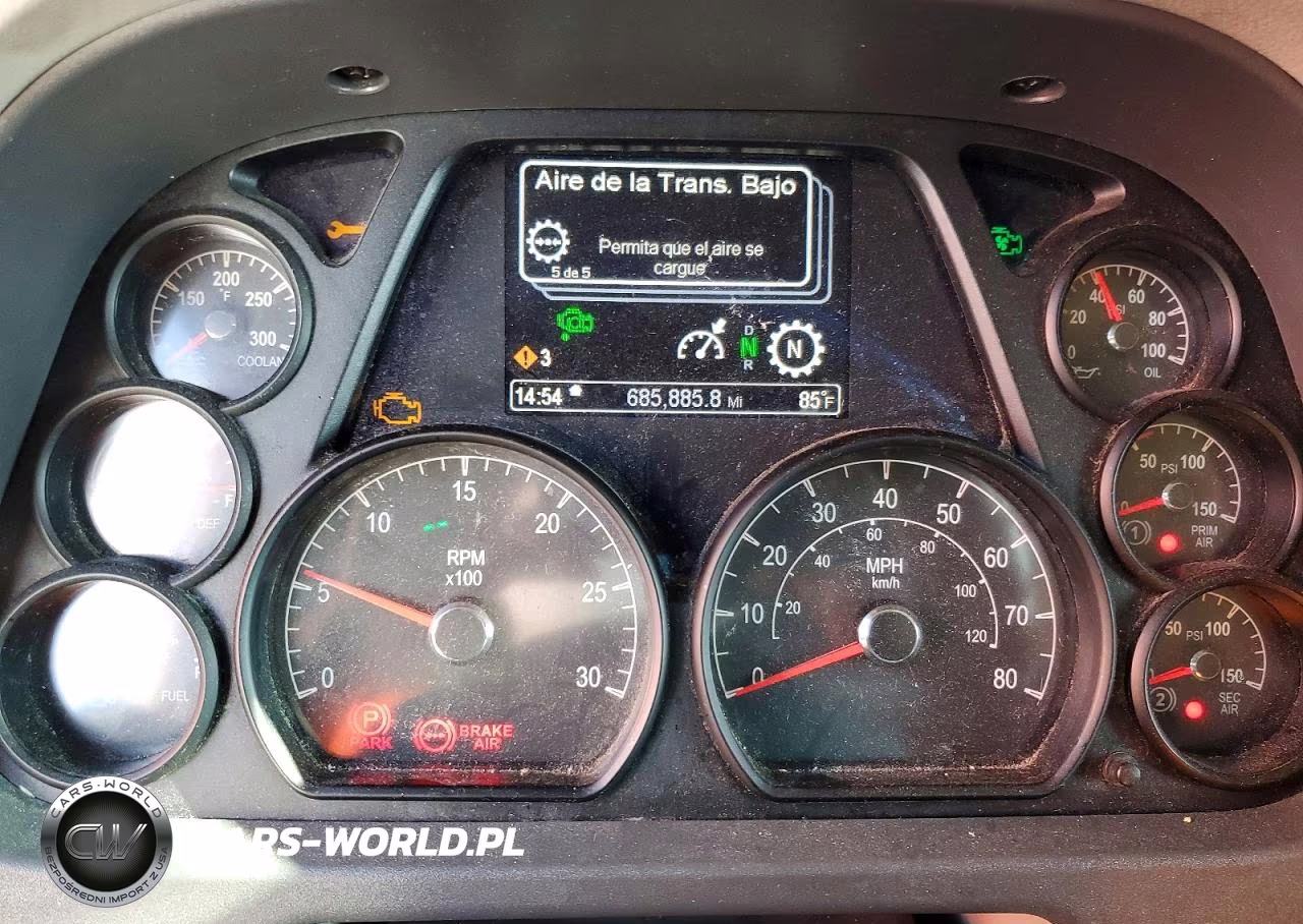 2019 Peterbilt 579 VIN:1XPBD49X0KD628557 - 8