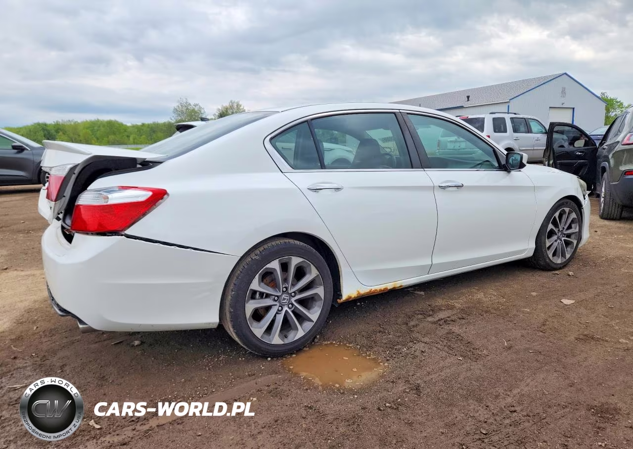 2014 Honda Accord Sport VIN:1HGCR2F57EA231997 - 3