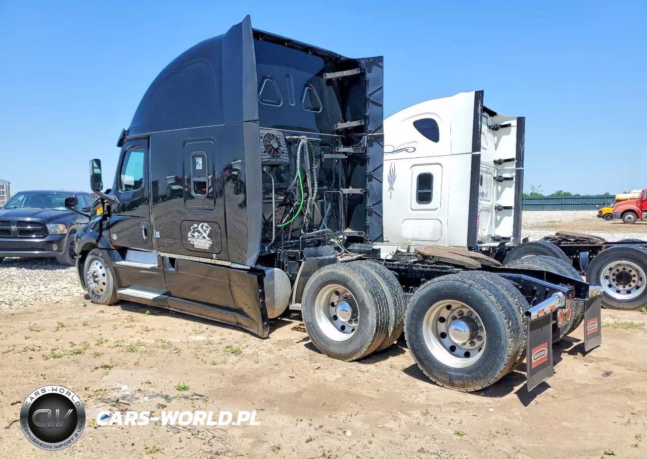 2020 Freightliner Cascadia 126 Semi Truck VIN:3AKJHHDR5LSLR8259 - 3