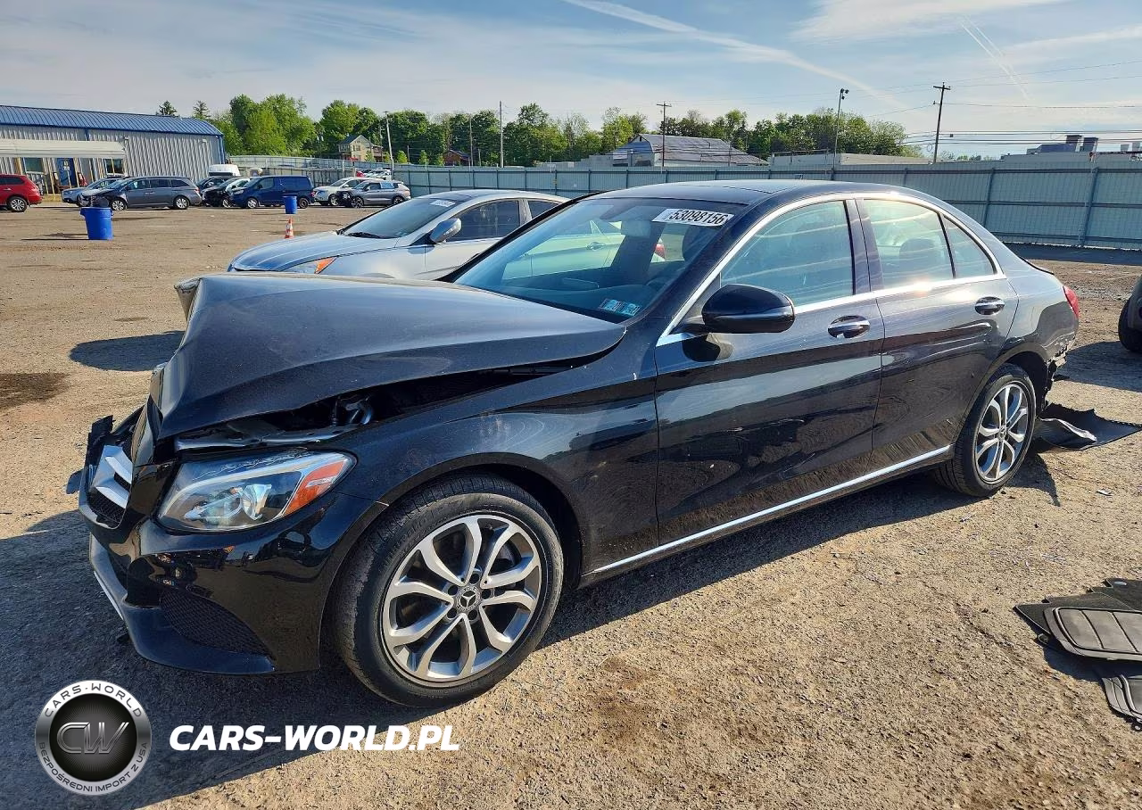 2017 Mercedes-Benz C 300 4Matic – zdjęcie 1 z 12