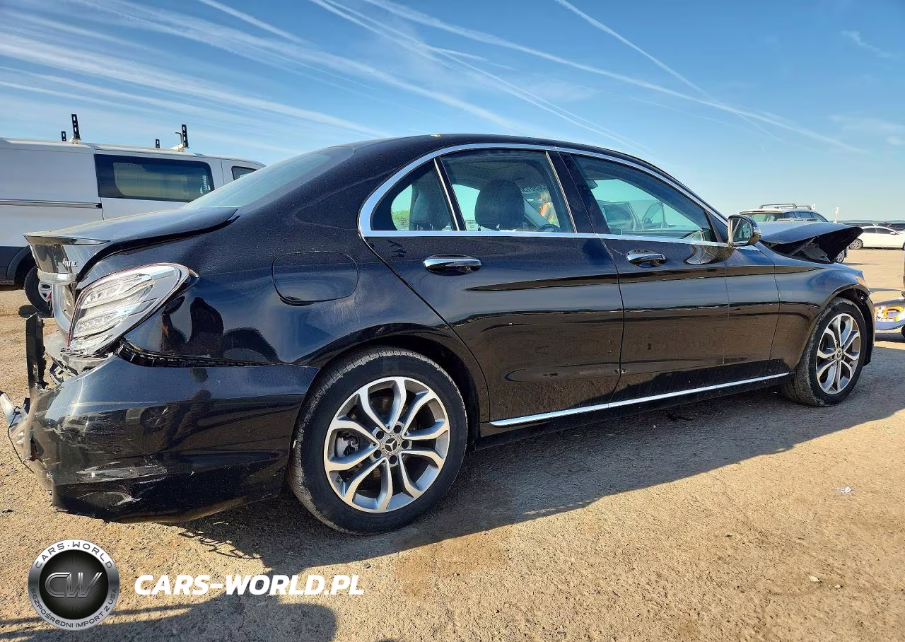 2017 Mercedes-Benz C 300 4Matic VIN:55SWF4KB9HU226063 - 3