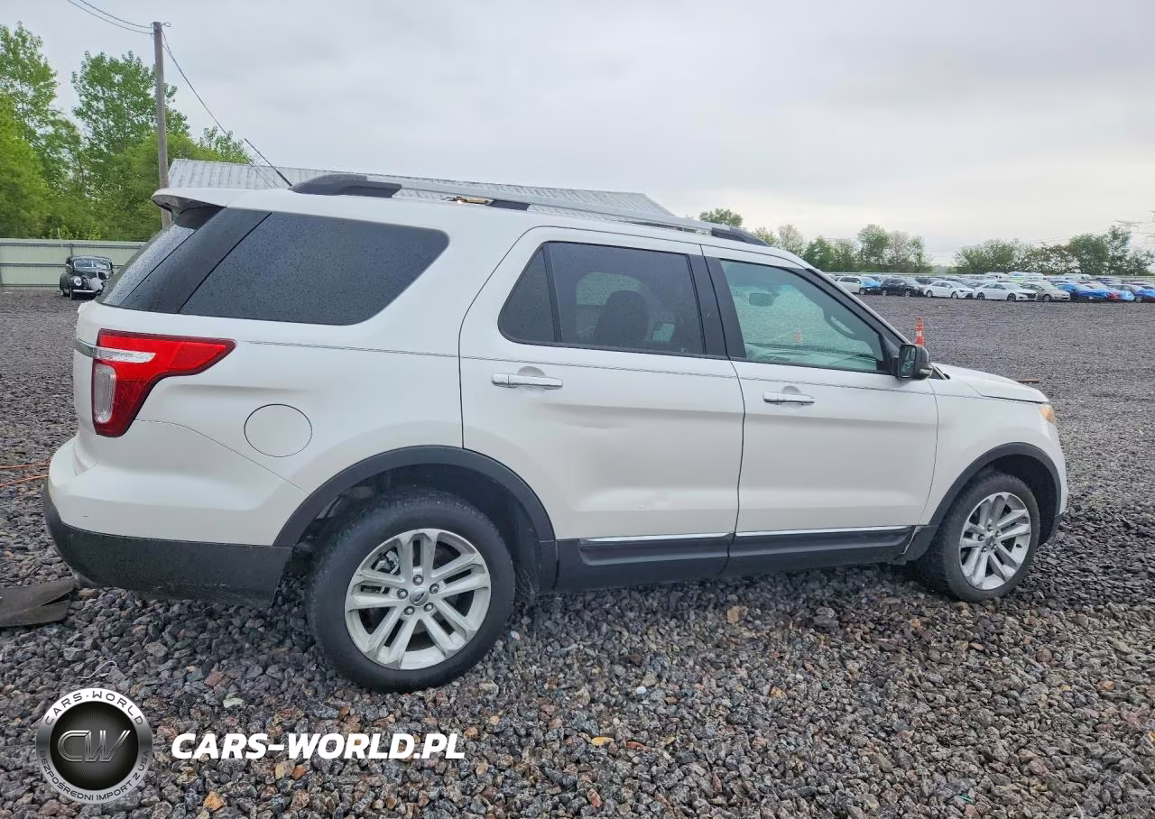 2011 Ford Explorer Xlt VIN:1FMHK7D88BGA21402 - 3