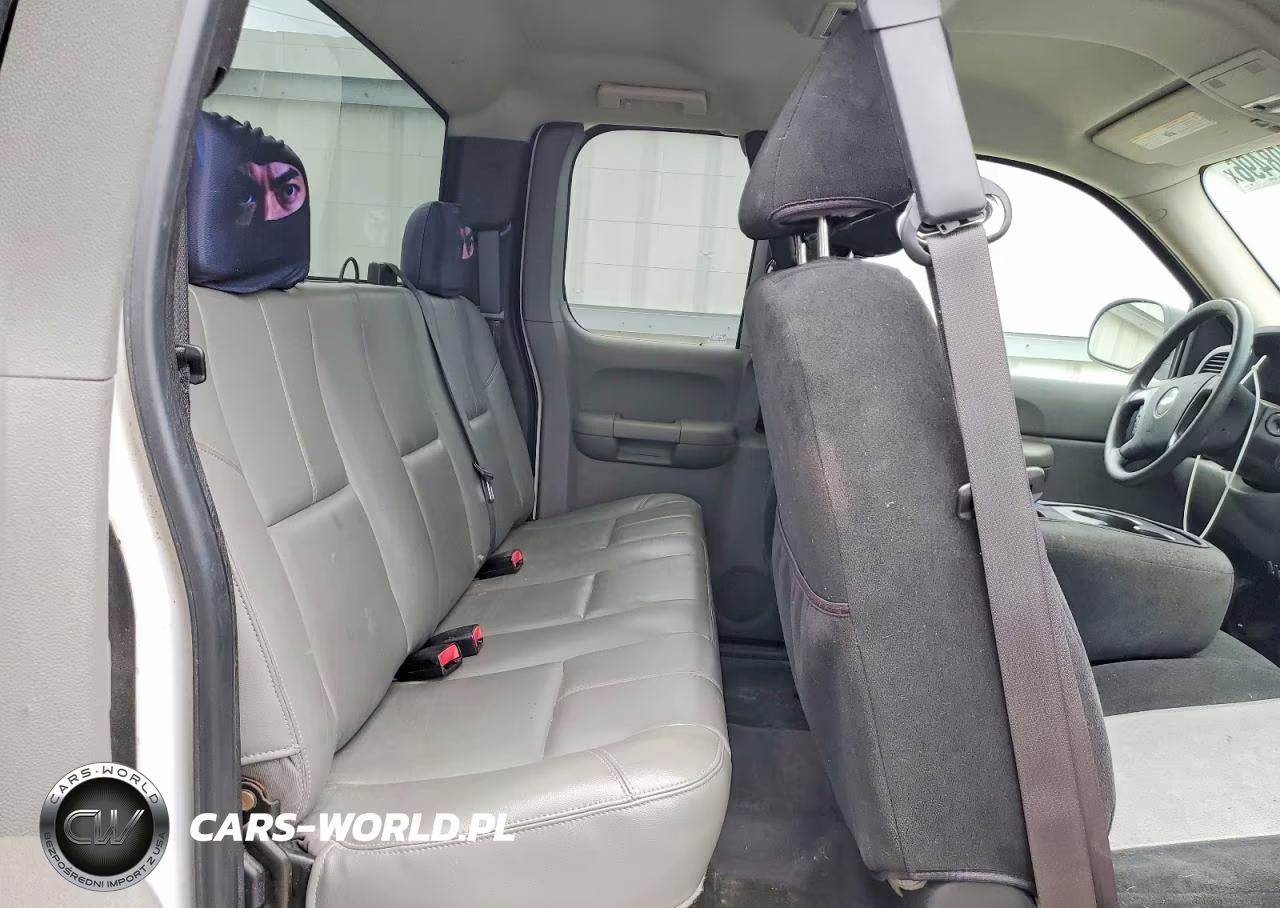 2007 Chevrolet Silverado C1500 VIN:1GCEC19J57E512753 - 10