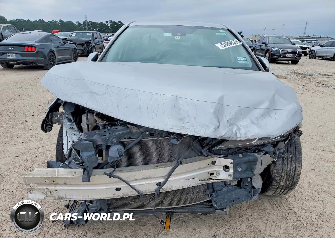 2019 Toyota Camry Le VIN:4T1B11HK7KU709839 - 5
