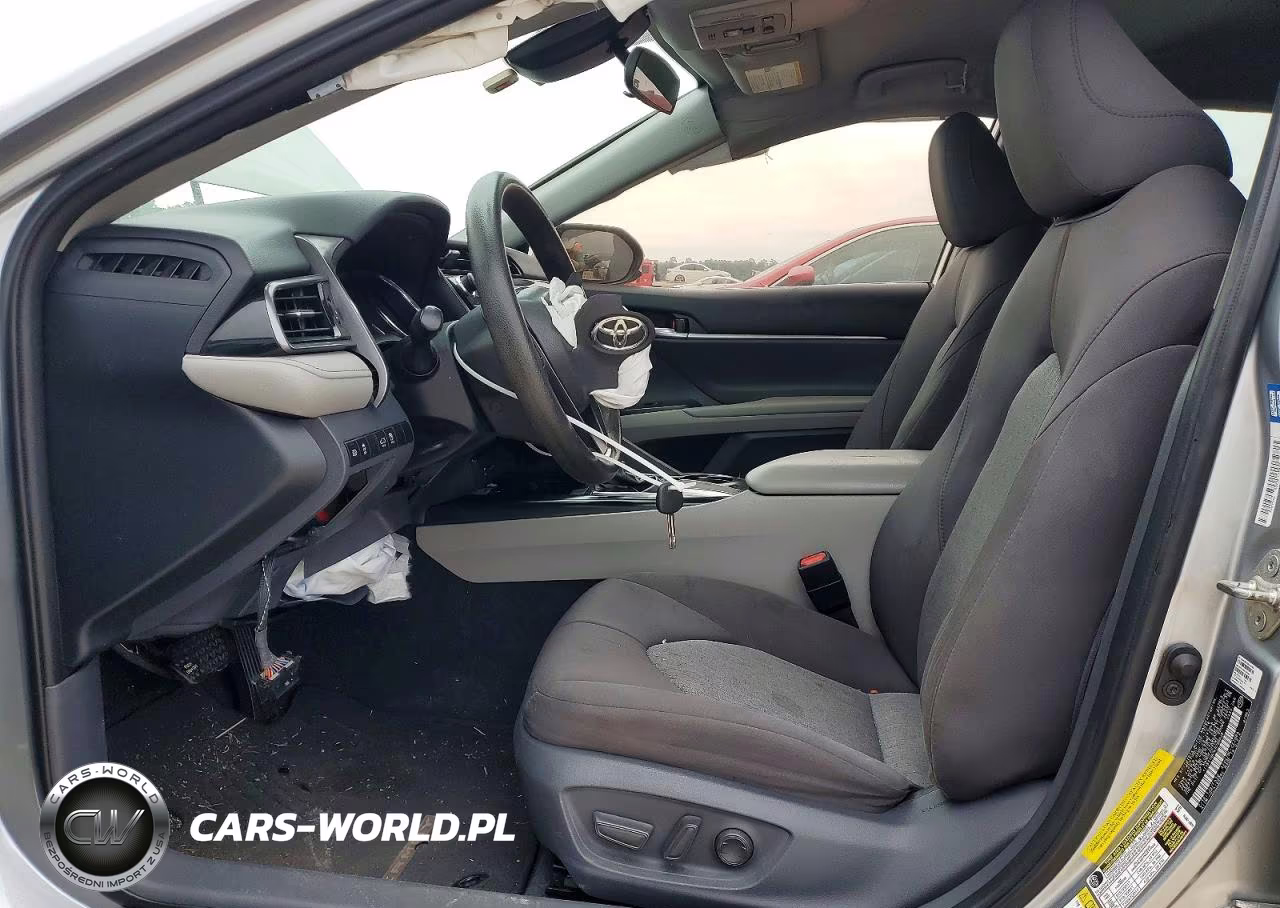 2019 Toyota Camry Le VIN:4T1B11HK7KU709839 - 7