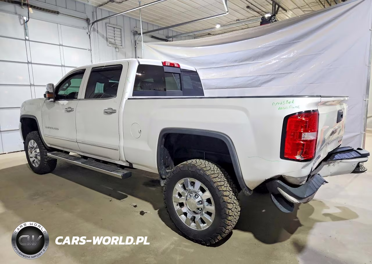 2018 GMC Sierra K2500 Denali VIN:1GT12UEG0JF187640 - 2