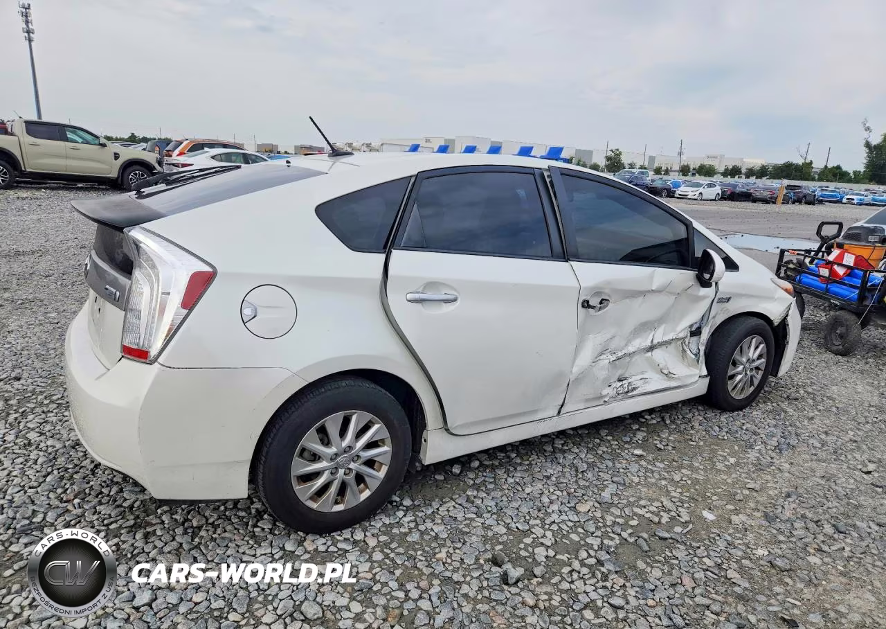 2014 Toyota Prius Plug-In Hybrid Base VIN:JTDKN3DP1E3059728 - 3