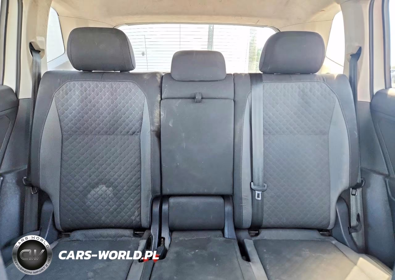 2019 Volkswagen Tiguan S VIN:3VV0B7AX5KM046441 - 10