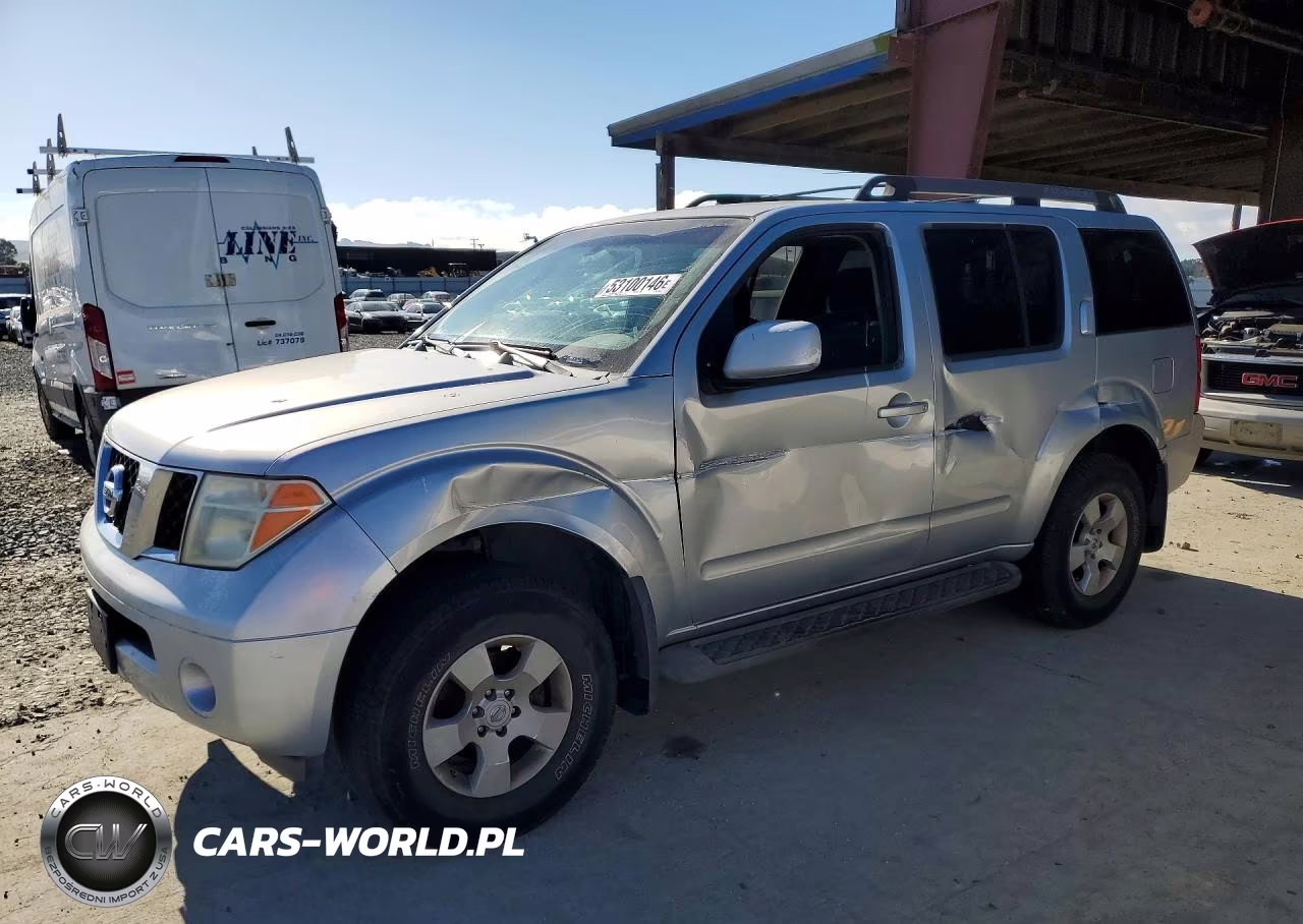 2005 Nissan Pathfinder Xe