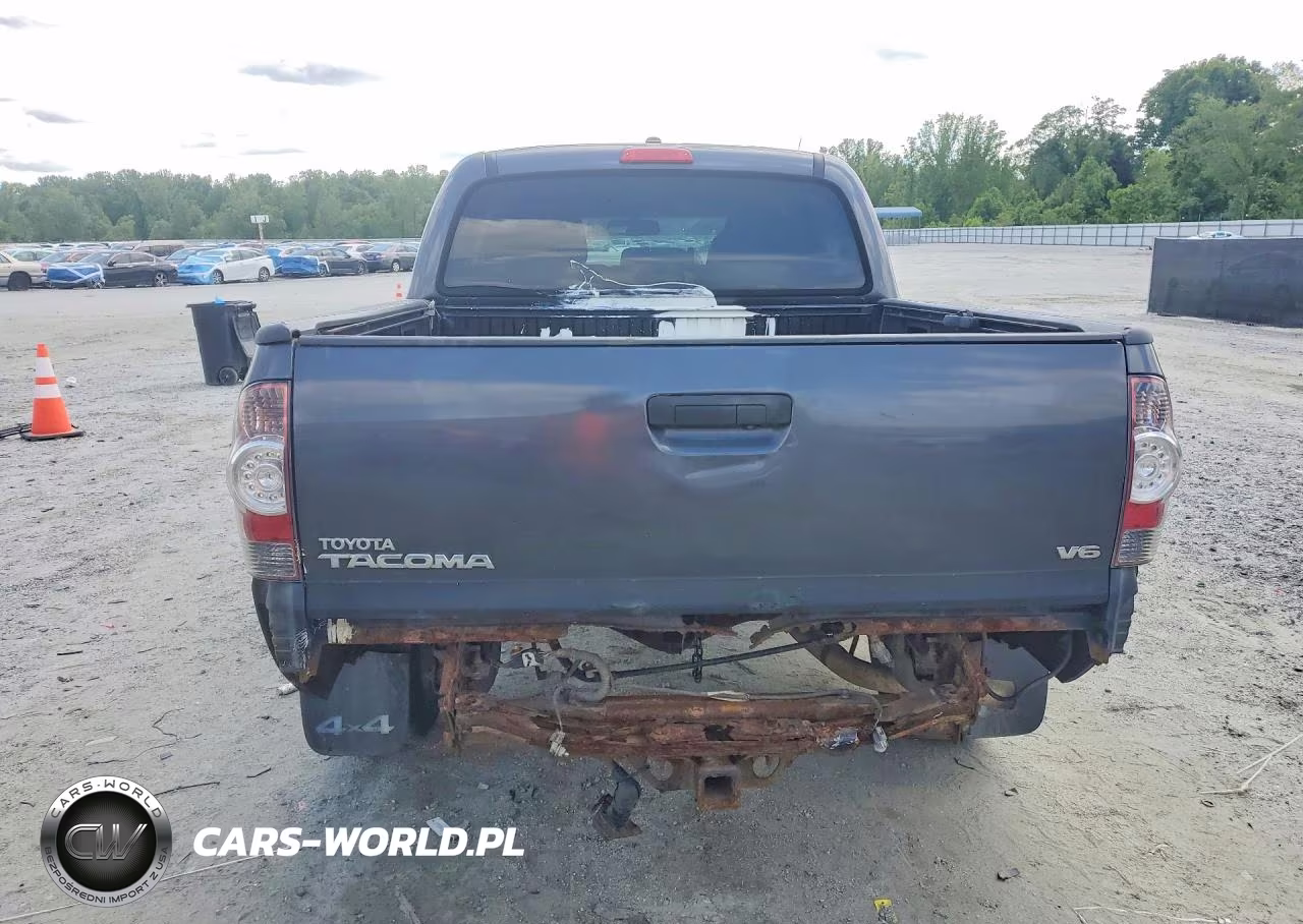 2011 Toyota Tacoma Double Cab VIN:3TMLU4EN8BM064316 - 6