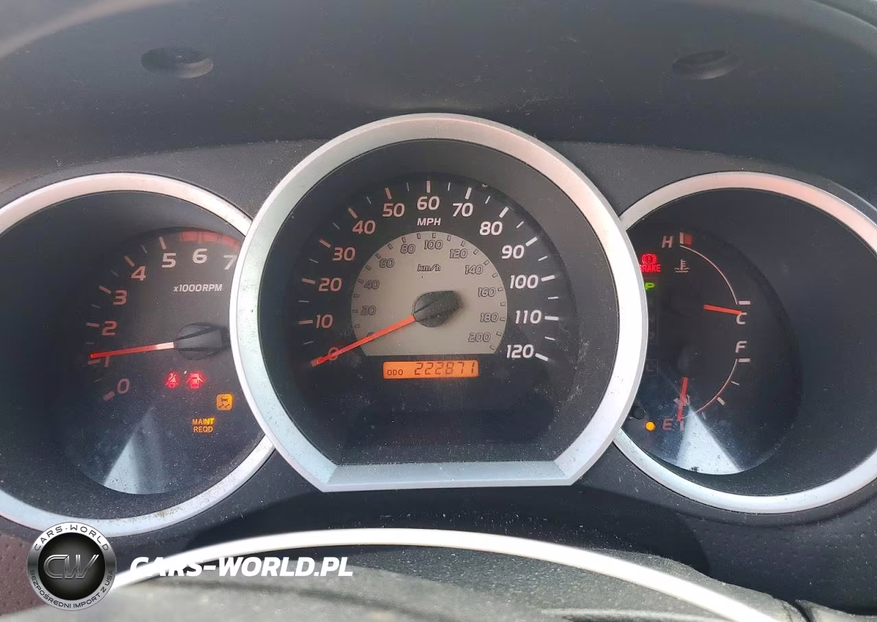2011 Toyota Tacoma Double Cab VIN:3TMLU4EN8BM064316 - 9