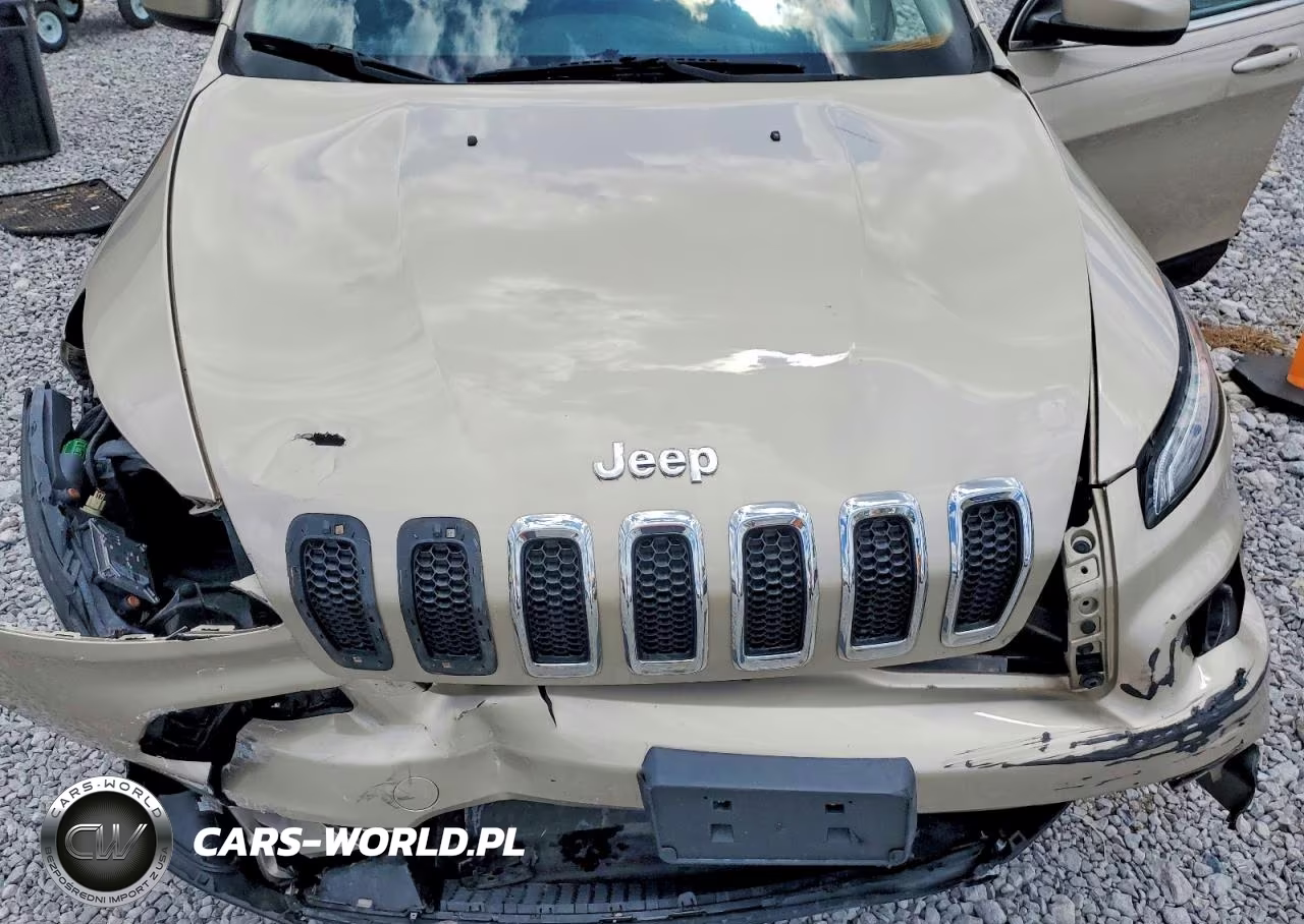 2015 Jeep Cherokee Latitude VIN:1C4PJMCS6FW528745 - 12