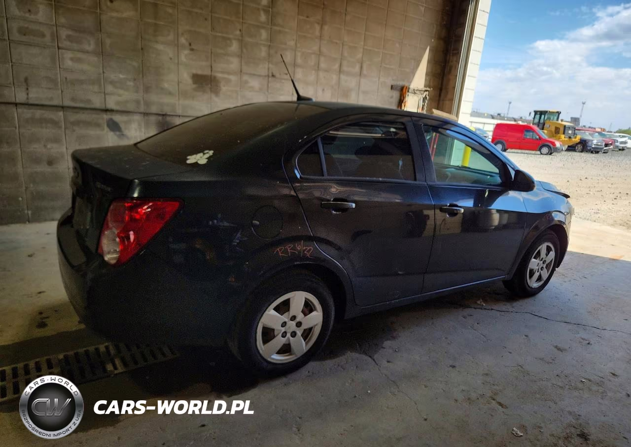 2014 Chevrolet Sonic Ls VIN:1G1JA5SH4E4239111 - 3