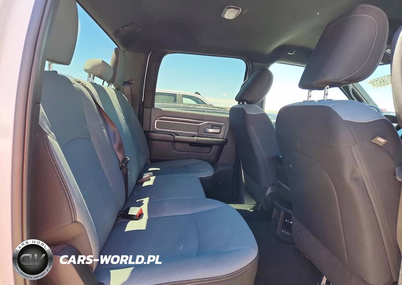 2023 Ram 2500 Big Horn VIN:3C6UR5DL9PG537651 - 10