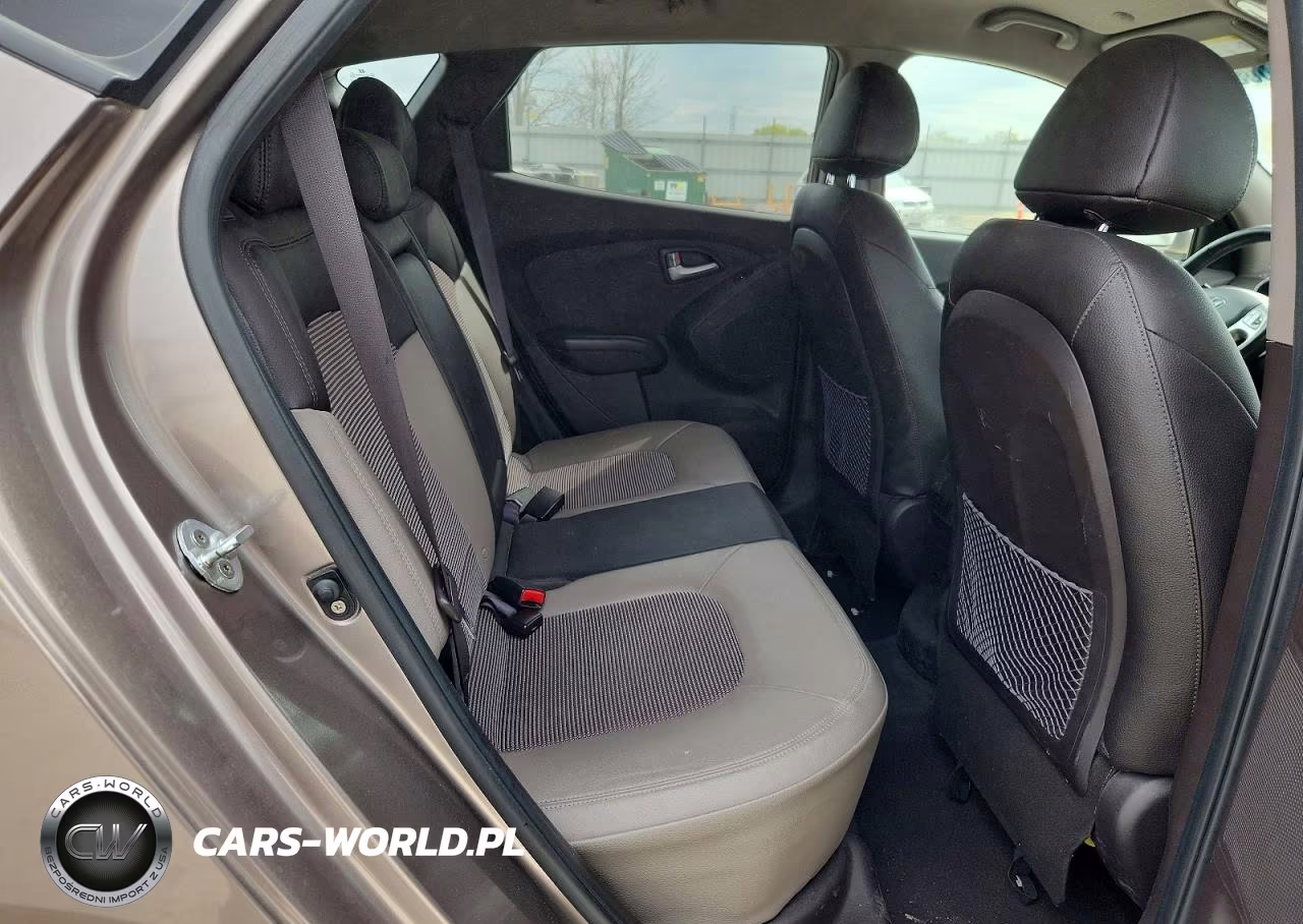 2012 Hyundai Tucson Gls VIN:KM8JUCAC3CU403675 - 10