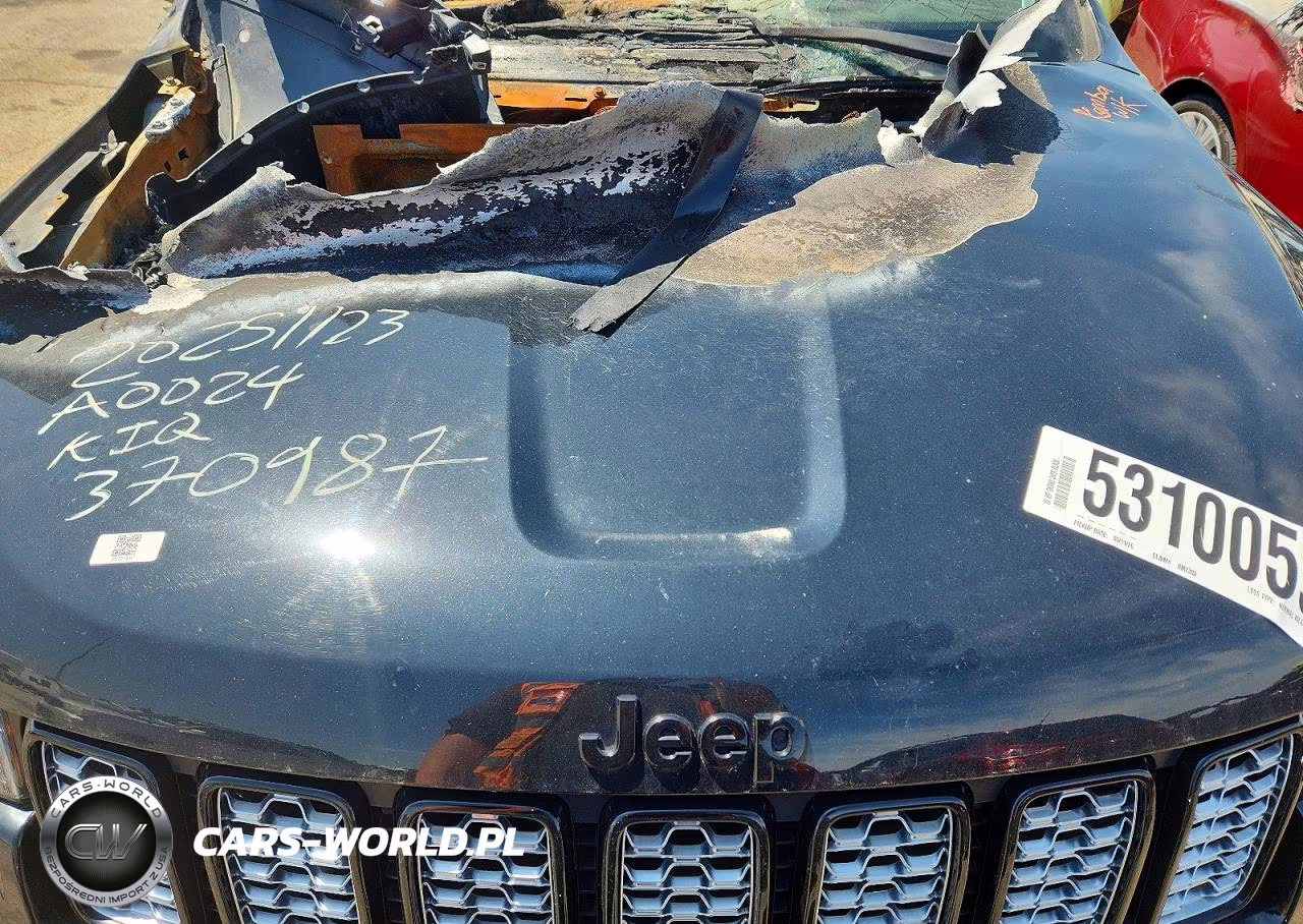 2020 Jeep Grand Cherokee Laredo VIN:1C4RJEAG3LC370987 - 12