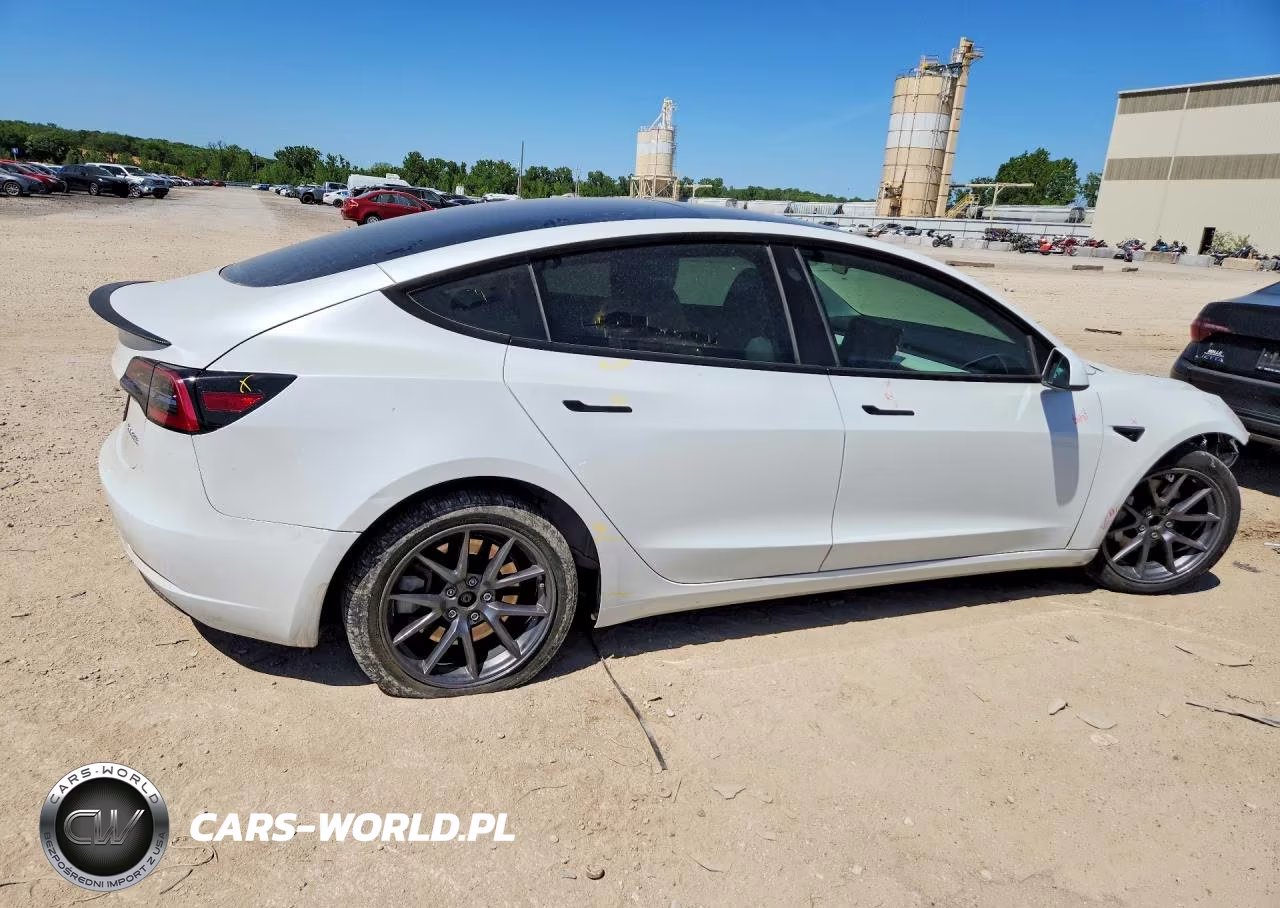 2023 Tesla Model 3 VIN:5YJ3E1EA3PF490077 - 3