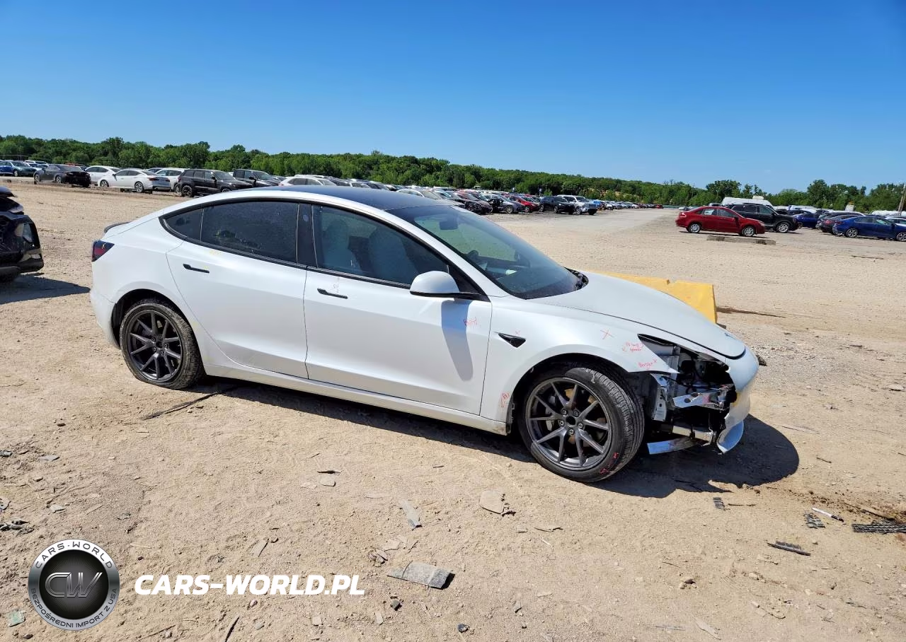 2023 Tesla Model 3 VIN:5YJ3E1EA3PF490077 - 4