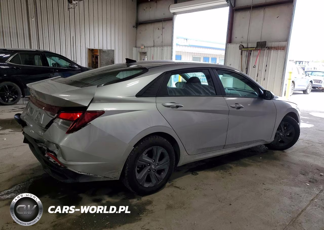 2021 Hyundai Elantra Sel VIN:5NPLM4AG1MH045820 - 3