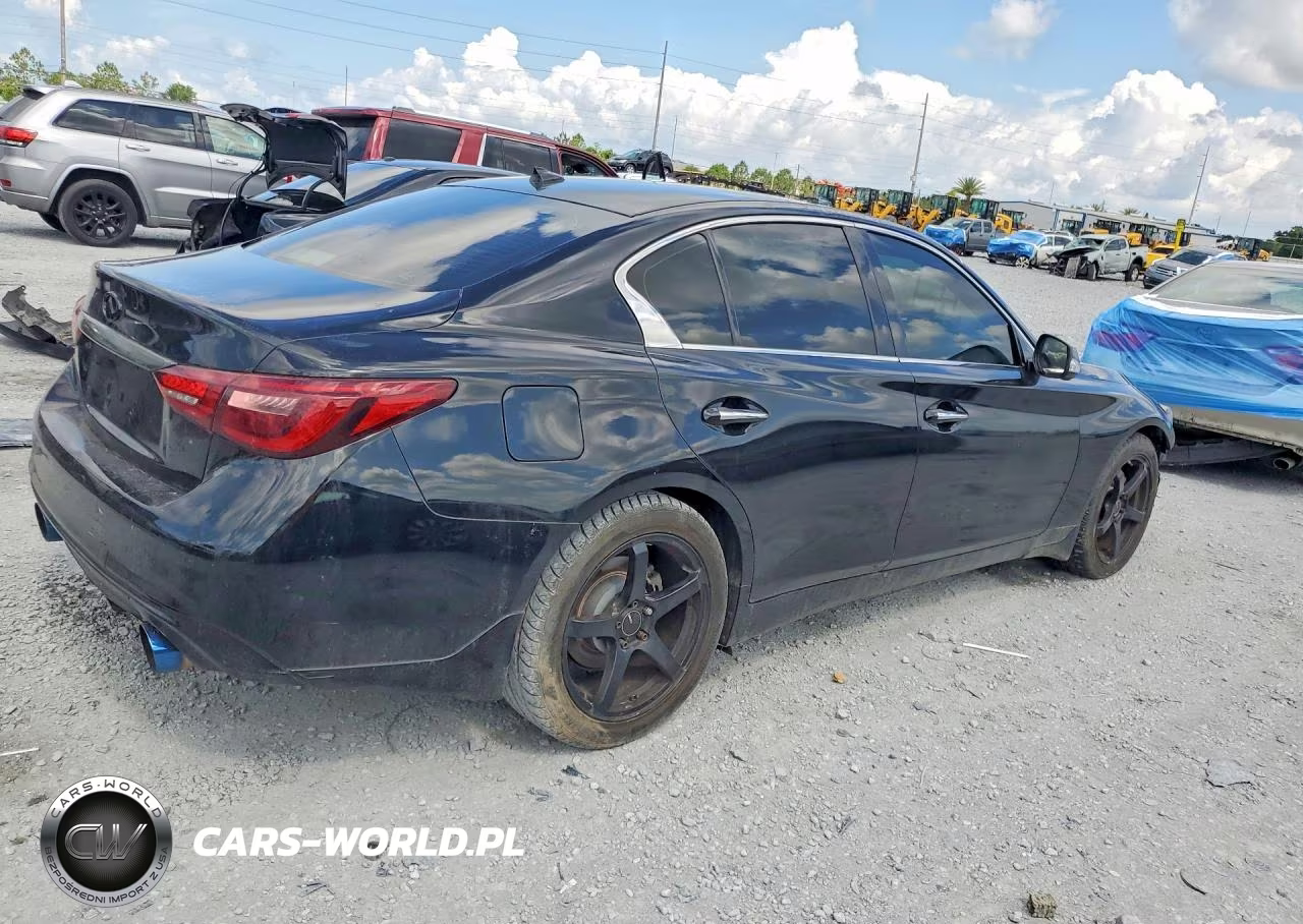 2018 Infiniti Q50 Luxe VIN:JN1EV7AR7JM445104 - 3