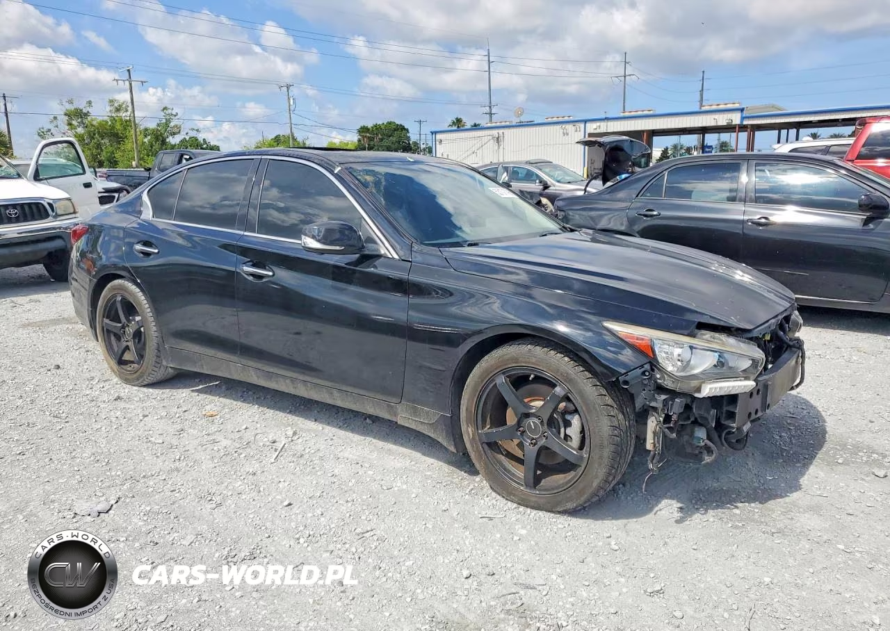 2018 Infiniti Q50 Luxe VIN:JN1EV7AR7JM445104 - 4