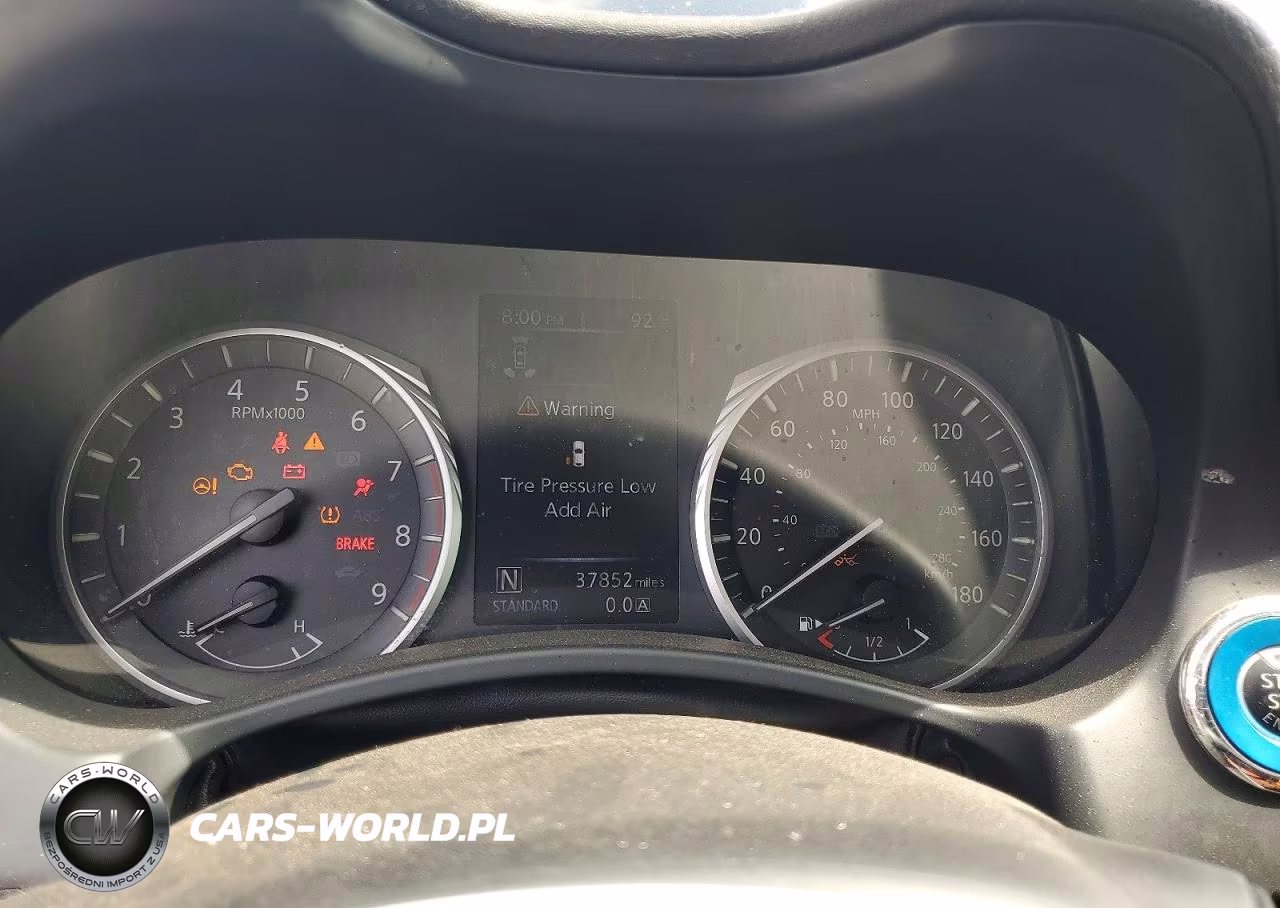 2018 Infiniti Q50 Luxe VIN:JN1EV7AR7JM445104 - 9