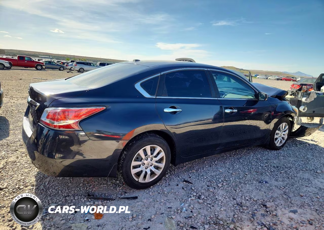 2015 Nissan Altima 2.5 S VIN:1N4AL3AP4FN328807 - 3