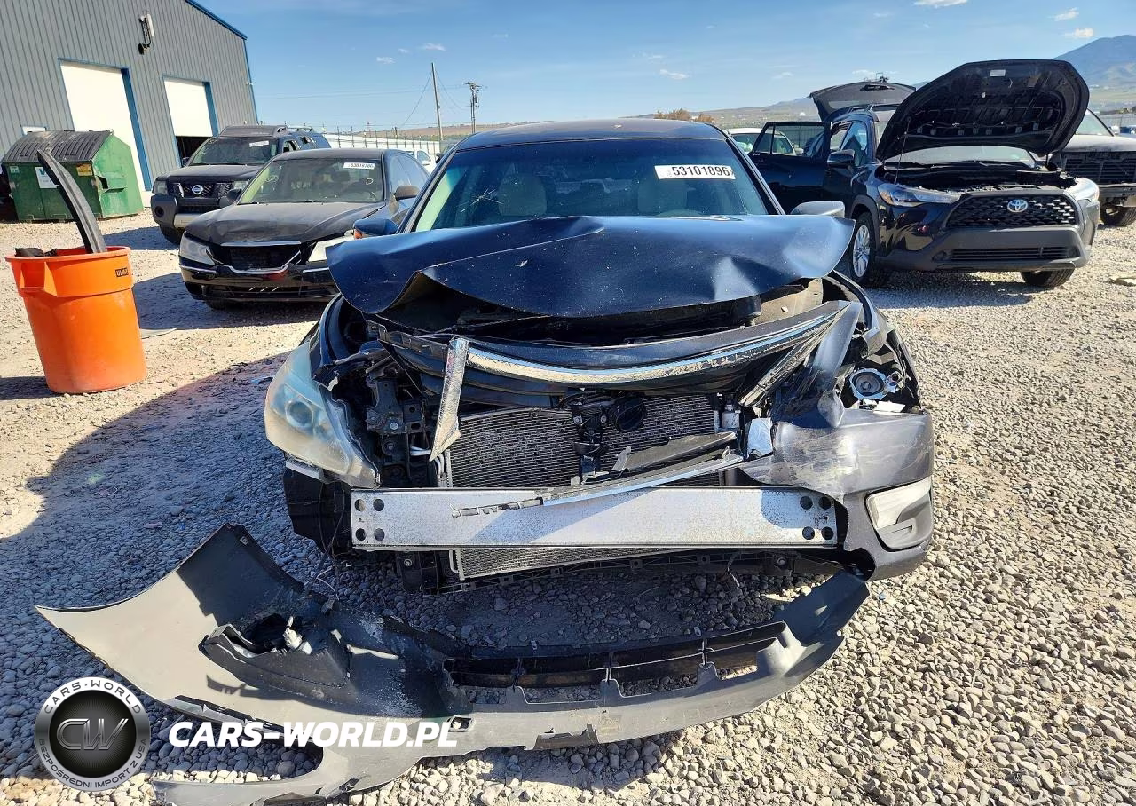 2015 Nissan Altima 2.5 S VIN:1N4AL3AP4FN328807 - 5