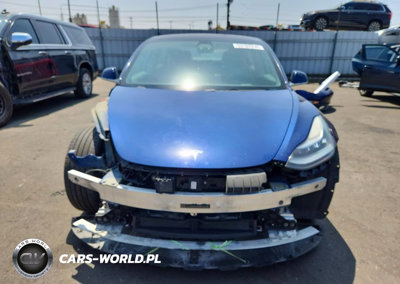 2018 Tesla Model 3 VIN:5YJ3E1EB0JF130751 - 5