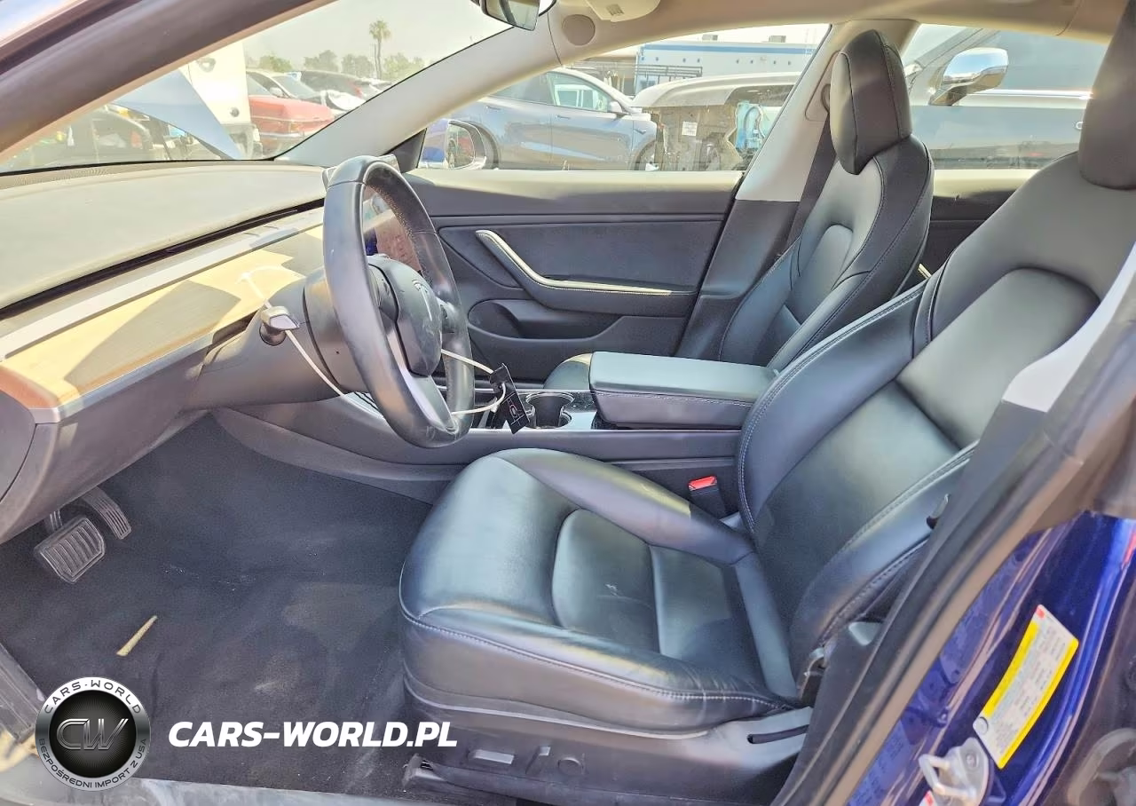 2018 Tesla Model 3 VIN:5YJ3E1EB0JF130751 - 7