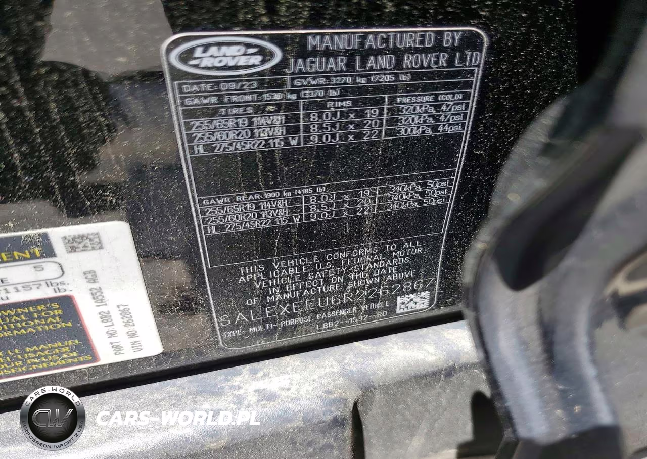 2024 Land Rover Defender 110 X VIN:SALEXEEU6R2262867 - 12