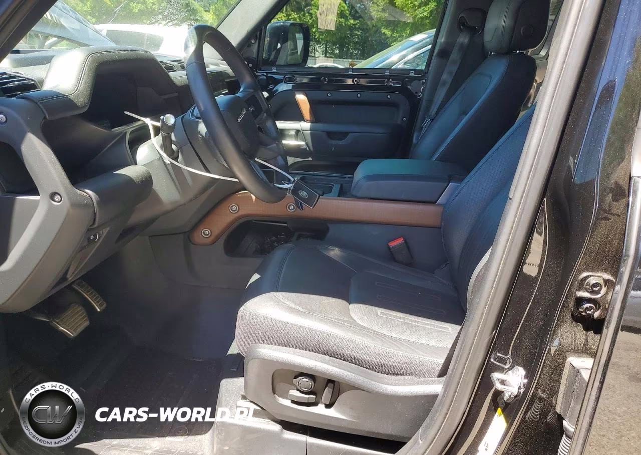 2024 Land Rover Defender 110 X VIN:SALEXEEU6R2262867 - 7