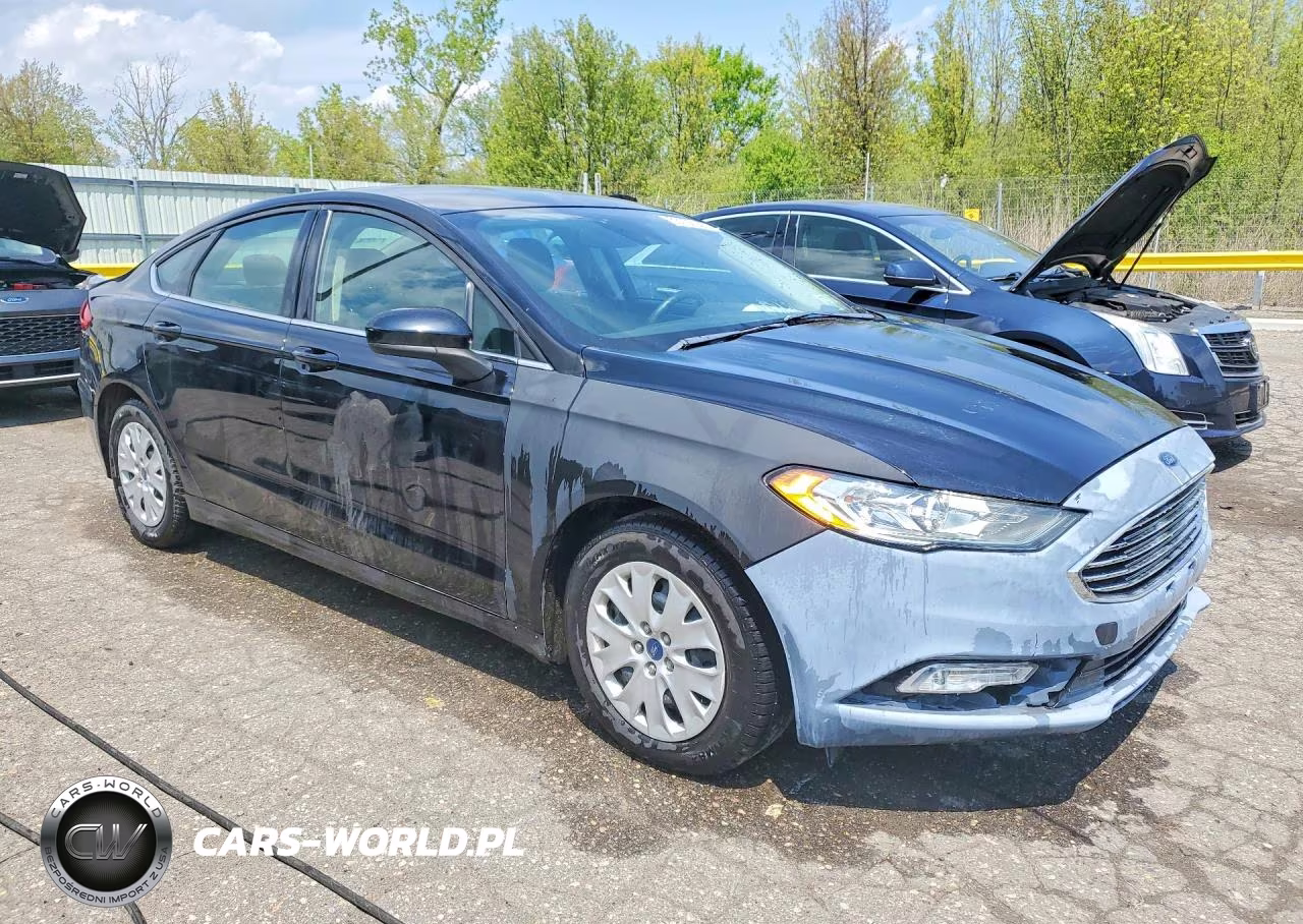2019 Ford Fusion S VIN:3FA6P0G70KR217808 - 4