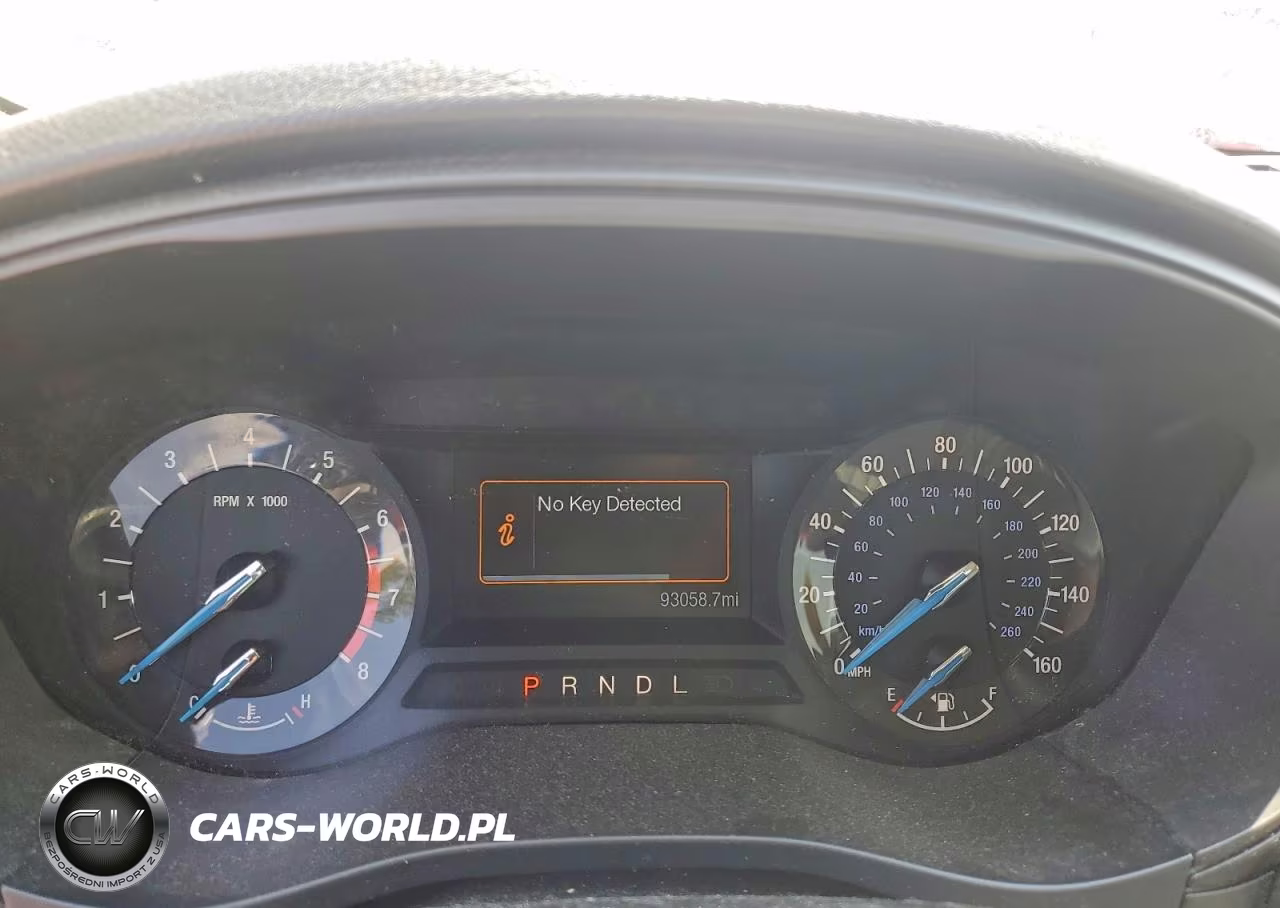 2019 Ford Fusion S VIN:3FA6P0G70KR217808 - 9