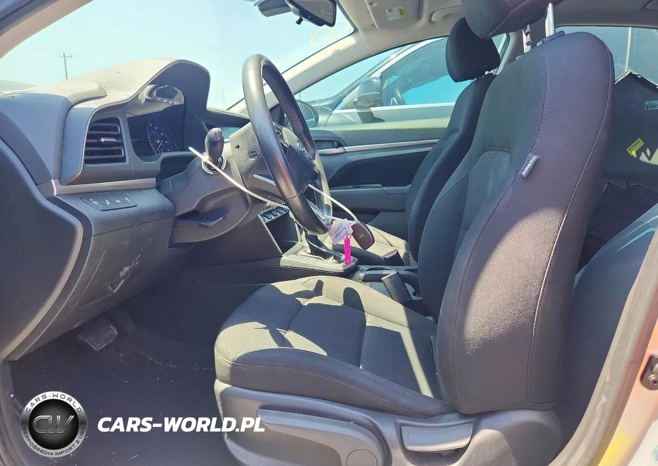 2019 Hyundai Elantra Value Edition VIN:5NPD84LF1KH448030 - 7