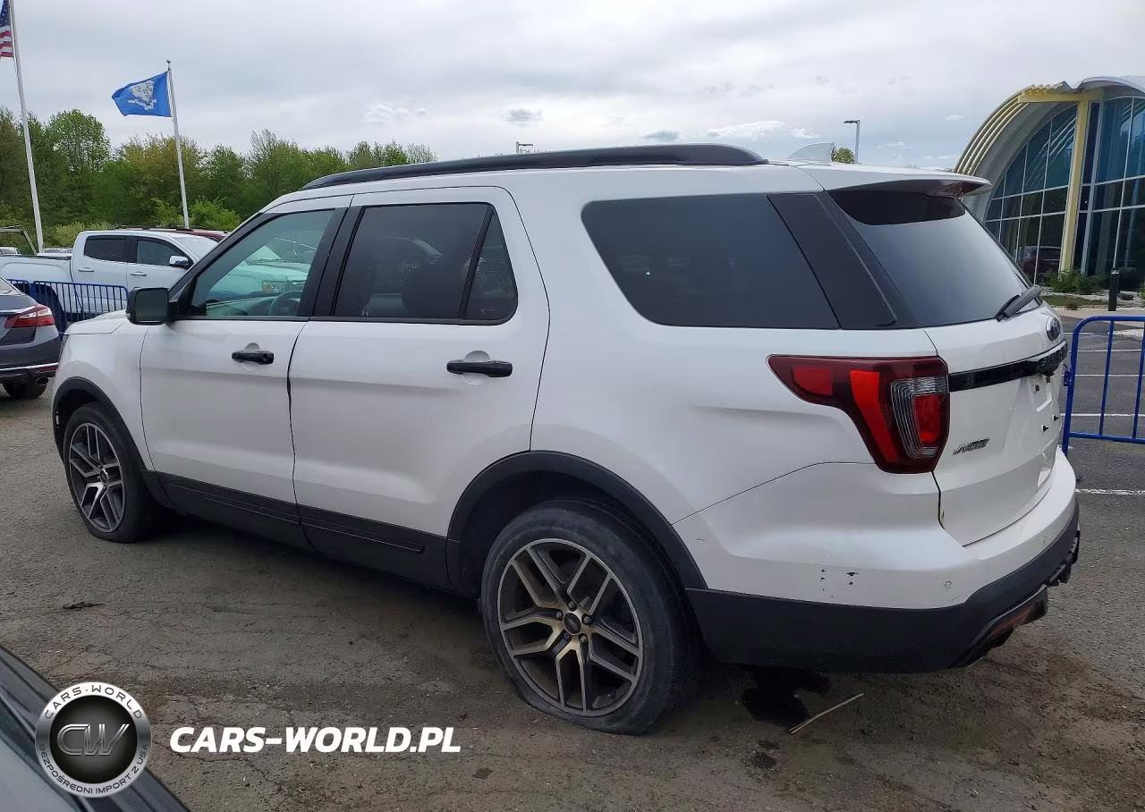 2016 Ford Explorer Sport VIN:1FM5K8GT0GGC83656 - 2