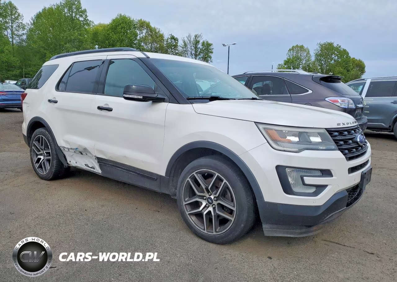 2016 Ford Explorer Sport VIN:1FM5K8GT0GGC83656 - 4