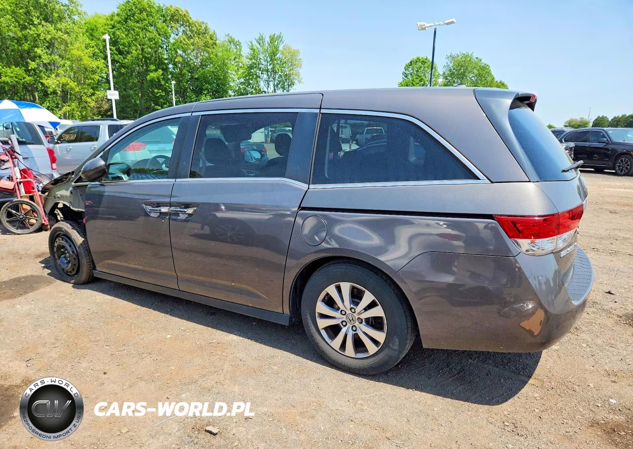 2016 Honda Odyssey Se VIN:5FNRL5H38GB135586 - 2