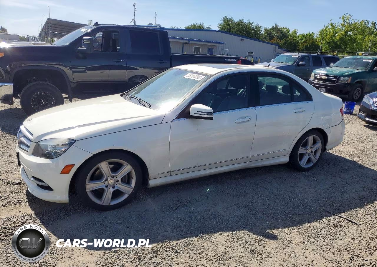 2011 Mercedes-Benz C 300