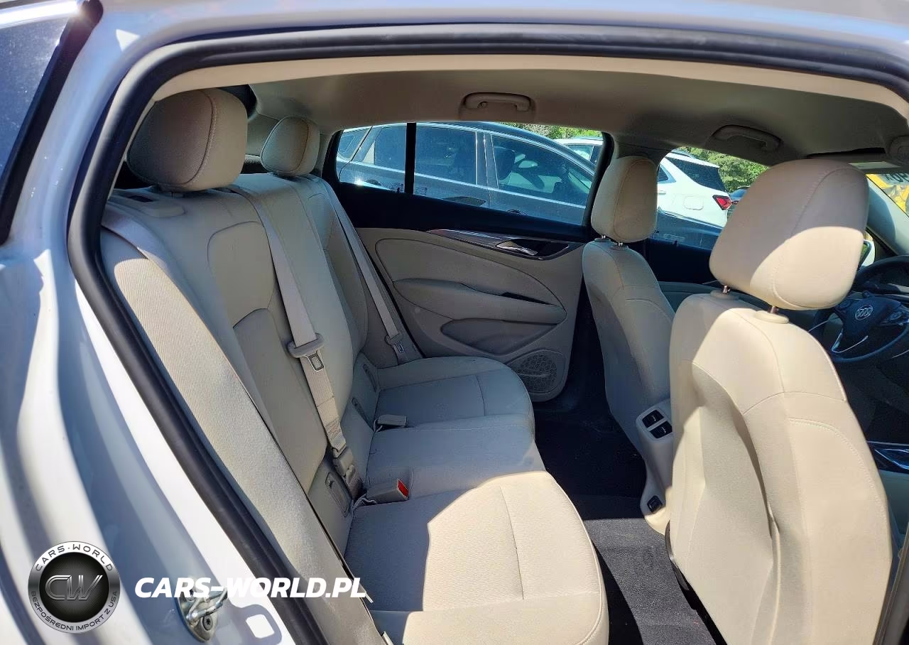 2018 Buick Regal VIN:W04GK6SX6J1129081 - 10