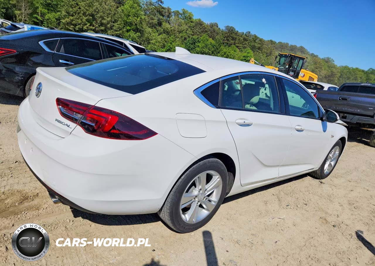 2018 Buick Regal VIN:W04GK6SX6J1129081 - 3