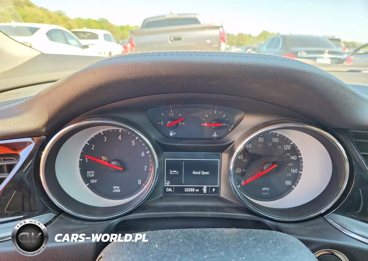 2018 Buick Regal VIN:W04GK6SX6J1129081 - 9
