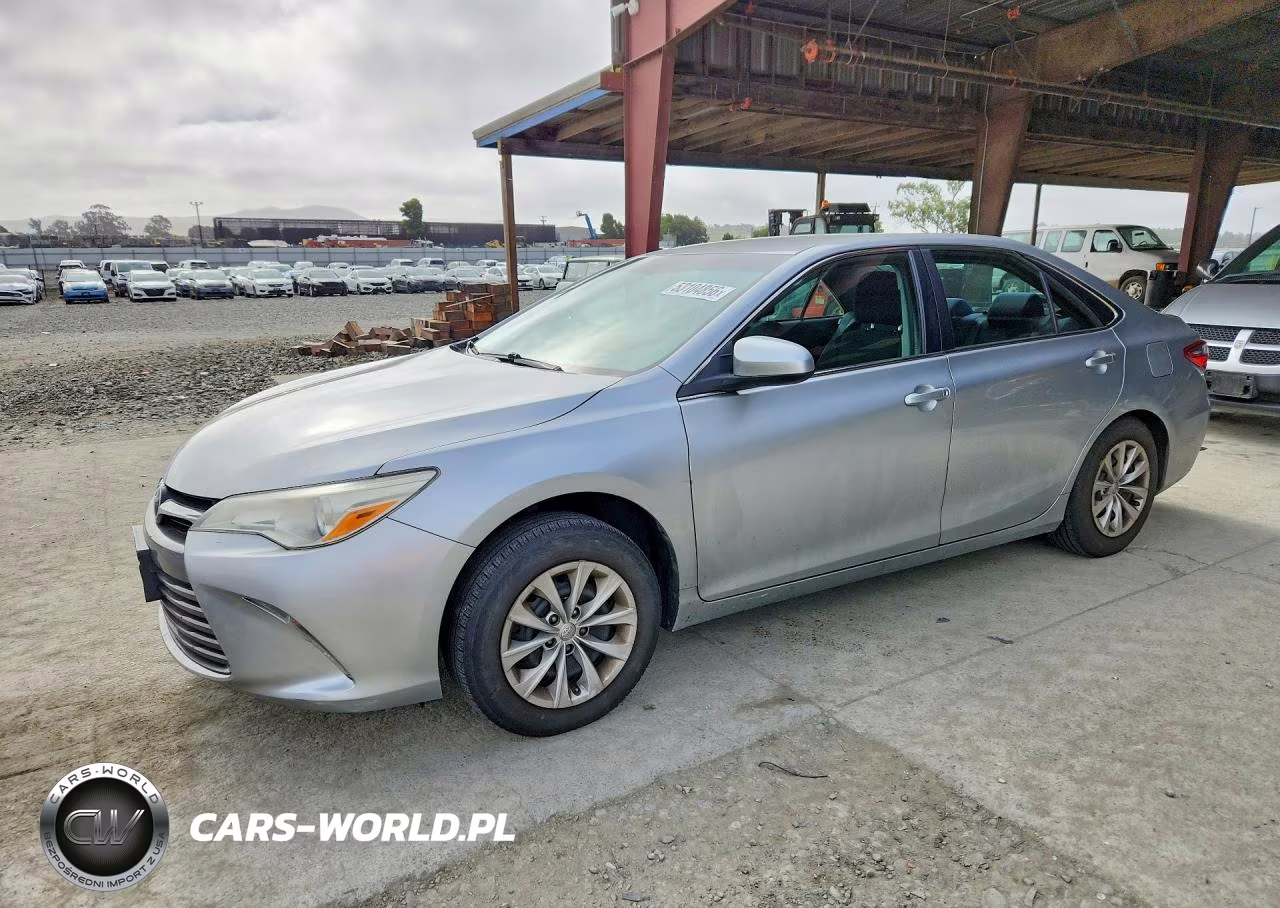 2016 Toyota Camry Le
