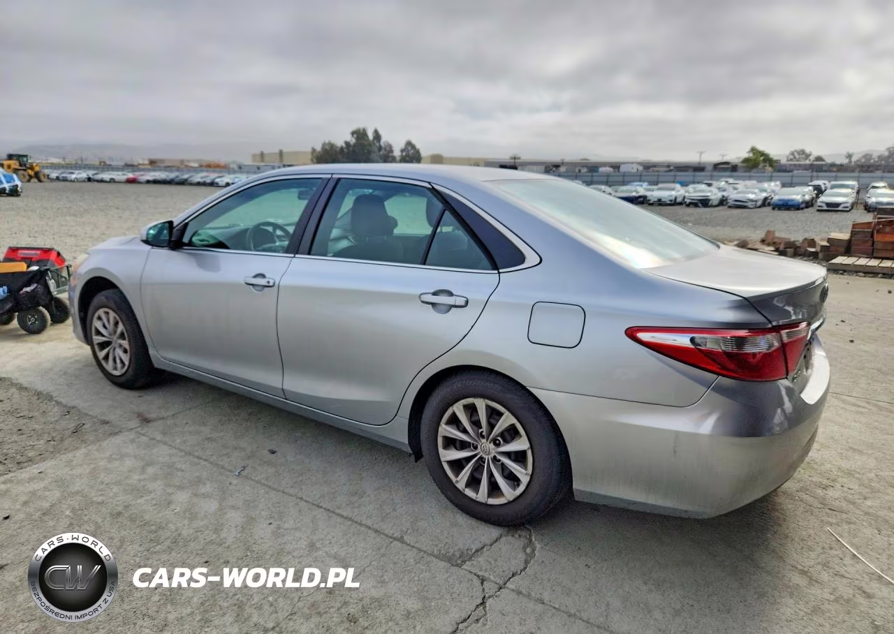 2016 Toyota Camry Le VIN:4T4BF1FK0GR566072 - 2