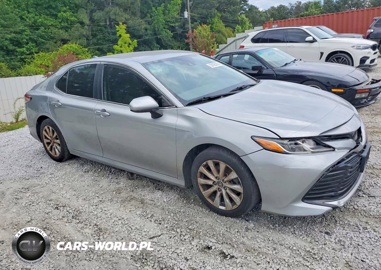 2020 Toyota Camry Le VIN:4T1C11AK5LU920859 - 4